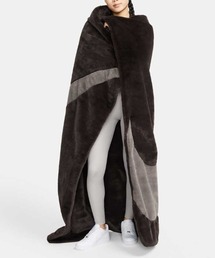 NIKE（ナイキ）の「NIKE WMNS NSW FAUX FUR BLANKET KRMG DO3793-220
