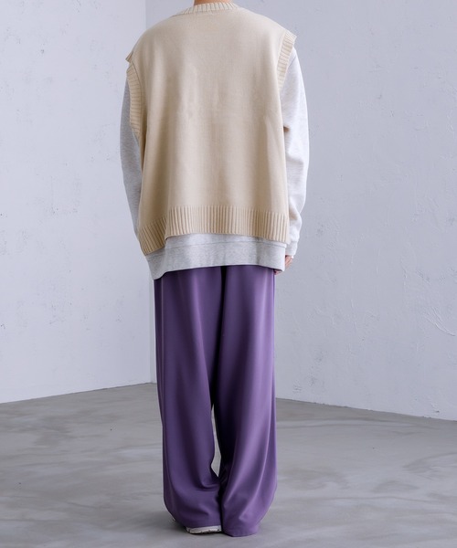 Adoon plain（アドーンプレーン）の「【Adoon plain】ニットベスト（ベスト・メンズ・ベージュ/ダークブルー・LARGE/MEDIUM）」の3枚目の写真