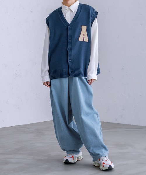 Adoon plain（アドーンプレーン）の「【Adoon plain】ニットベスト（ベスト・メンズ・ベージュ/ダークブルー・LARGE/MEDIUM）」の15枚目の写真