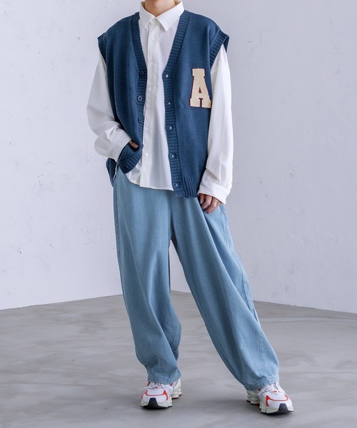 Adoon plain（アドーンプレーン）の「【Adoon plain】ニットベスト（ベスト・メンズ・ベージュ/ダークブルー・LARGE/MEDIUM）」の13枚目の写真