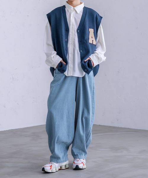 Adoon plain（アドーンプレーン）の「【Adoon plain】ニットベスト（ベスト・メンズ・ベージュ/ダークブルー・LARGE/MEDIUM）」の7枚目の写真