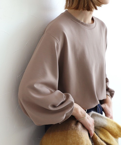 reca（レカ）の「ボリュームスリーブショート丈プルオーバー（Tシャツ/カットソー・レディース・ブラック/チャコールグレー/モカ・FREE）」の3枚目の写真