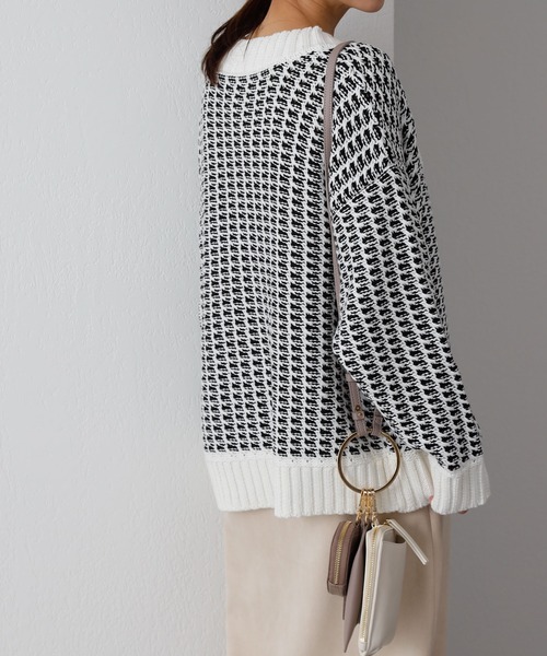 COLONY 2139（コロニートゥーワンスリーナイン）の「綿アクリルバイカラージャガードニットカーディガン（カーディガン/ボレロ・レディース・ブラック/オフホワイト・FREE）」の5枚目の写真
