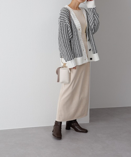 COLONY 2139（コロニートゥーワンスリーナイン）の「綿アクリルバイカラージャガードニットカーディガン（カーディガン/ボレロ・レディース・ブラック/オフホワイト・FREE）」の9枚目の写真