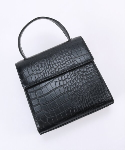 RAY CASSIN（レイカズン）の「型押しフラップショルダーバッグ（ボストンバッグ・レディース・ブラック/ベージュ/キナリ・FREE）」の4枚目の写真