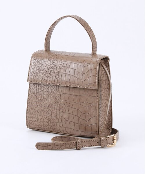 RAY CASSIN（レイカズン）の「型押しフラップショルダーバッグ（ボストンバッグ・レディース・ブラック/ベージュ/キナリ・FREE）」の6枚目の写真