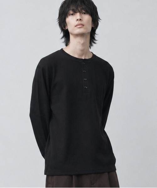 sunny branch(サニーブランチ)の「★Bl★ヘンリーネックサーマルTシャツ 長袖(Tシャツ/カットソー・レディース・ベージュ/ホワイト/カーキ/ブラック/グレー/ライトピンク/ネイビー・LARGE/X-LARGE/MEDIUM)」の3枚目の写真