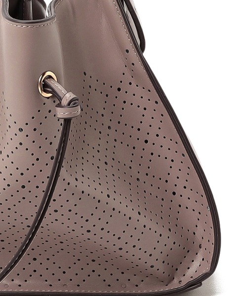 LITTLE ACCESSORIES（リトルアクセサリーズ）の「マルチWAY　パンチングバッグ（ショルダーバッグ・レディース・ブラック/グレイッシュベージュ/ライトイエロー・フリー）」の5枚目の写真