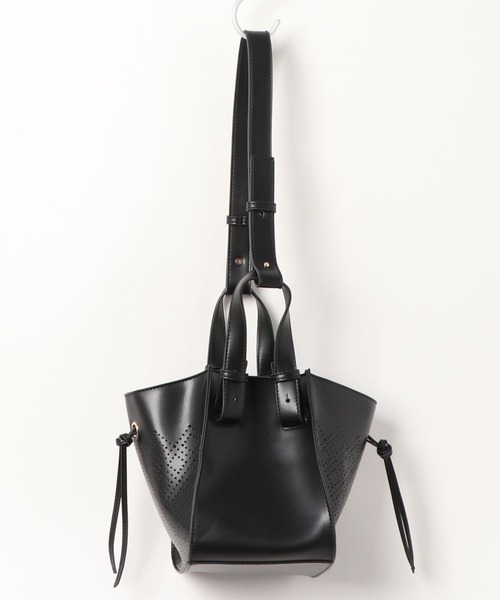 LITTLE ACCESSORIES（リトルアクセサリーズ）の「マルチWAY　パンチングバッグ（ショルダーバッグ・レディース・ブラック/グレイッシュベージュ/ライトイエロー・フリー）」の22枚目の写真