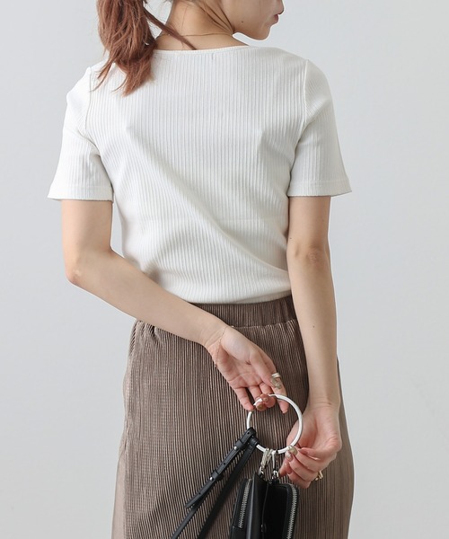 COLONY 2139（コロニートゥーワンスリーナイン）の「ランダムテレコスクエアネック半袖T（Tシャツ/カットソー・レディース・ブラック/パープル/オフホワイト/グレイッシュベージュ・SMALL/MEDIUM/LARGE）」の8枚目の写真