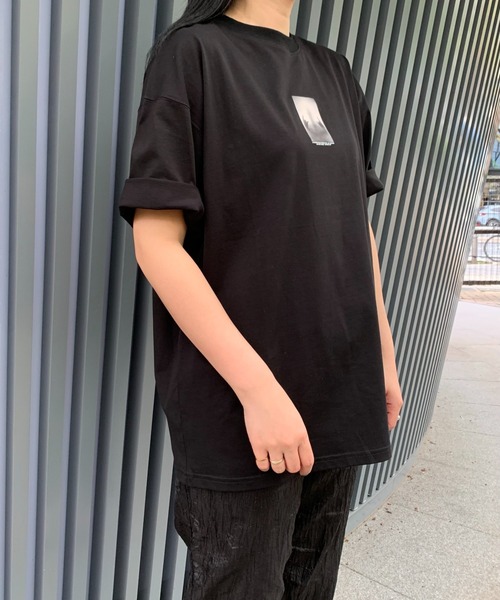 A DEGREE FAHRENHEIT(エーディグリーファーレンハイ)の「【ユニセックス商品】CORSAオーバーサイズT(Tシャツ/カットソー・メンズ・ホワイト/ブラック・MEDIUM/LARGE/FREE)」の16枚目の写真