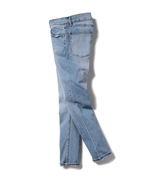 BEAMS(ビームス)の「CHEAP MONDAY / アイスウォッシュ スキニージーンズ(デニムパンツ・メンズ・ライトブルー・30inch/28inch/32inch/29inch/31inch/27inch/33inch)」の16枚目の写真