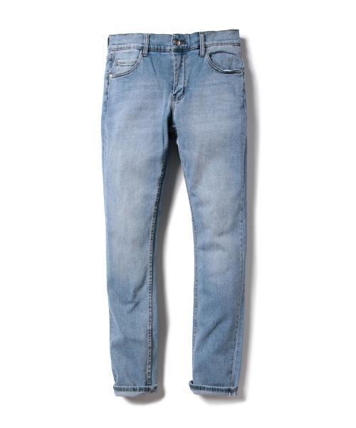 BEAMS(ビームス)の「CHEAP MONDAY / アイスウォッシュ スキニージーンズ(デニムパンツ・メンズ・ライトブルー・30inch/28inch/32inch/29inch/31inch/27inch/33inch)」の3枚目の写真