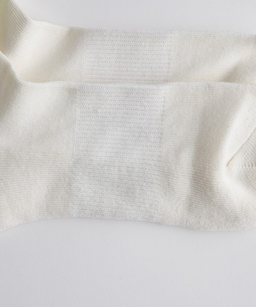 GUNZE（グンゼ）の「【GUNZE×TYPY】バイカラーショートソックス（ソックス/靴下・メンズ・ブラック/ホワイト・23cm～25cm/25cm～27cm）」の7枚目の写真