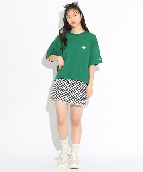 Champion(チャンピオン)の「【Champion/チャンピオン】バックカレッジTシャツ(Tシャツ/カットソー・キッズ・オフホワイト/グリーン・15 /14/16)」の16枚目の写真