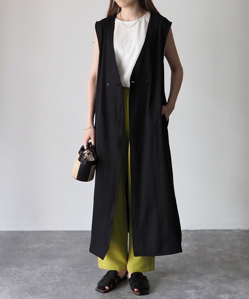 Riberry(リベリー)の「Vネックロングジレ(ベスト・レディース・ブラック/ベージュ・MEDIUM)」の11枚目の写真