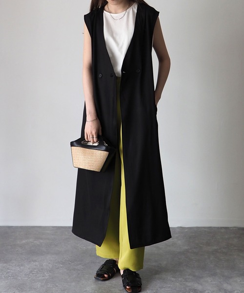 Riberry(リベリー)の「Vネックロングジレ(ベスト・レディース・ブラック/ベージュ・MEDIUM)」の8枚目の写真