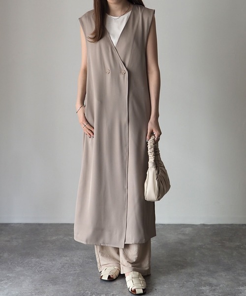 Riberry(リベリー)の「Vネックロングジレ(ベスト・レディース・ブラック/ベージュ・MEDIUM)」の10枚目の写真