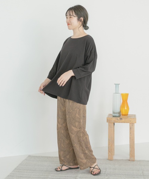 ITEMS URBANRESEARCH(アイテムズ アーバンリサーチ)の「リーフプリントイージーパンツ(その他パンツ・レディース・ブラック/キャメル・FREE)」の12枚目の写真
