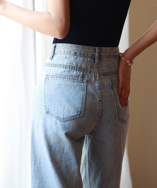 SAISON DE PAPILLON(セゾンドパピヨン)の「ハイライズバギーデニムパンツ(その他パンツ・レディース・ライトブルー/ブルー・S/M/L/XL)」の4枚目の写真