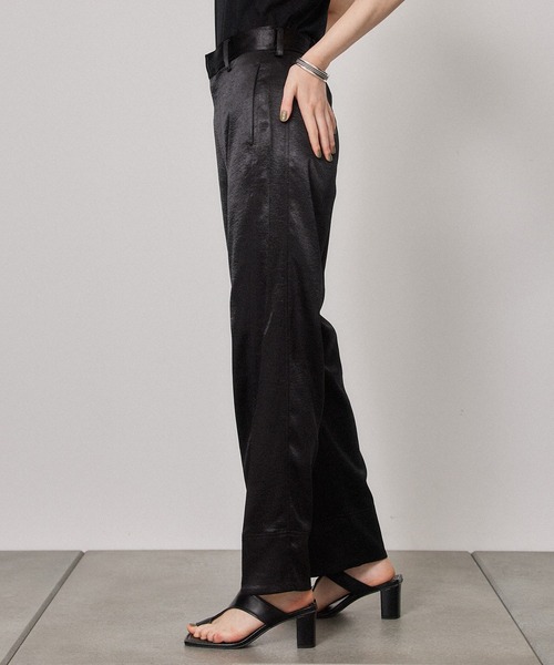 PUBLIC TOKYO（パブリックトウキョウ）の「クレーターサテンストレートパンツ/ウォッシャブル（その他パンツ・レディース・ブラック/ライム・FREE）」の15枚目の写真