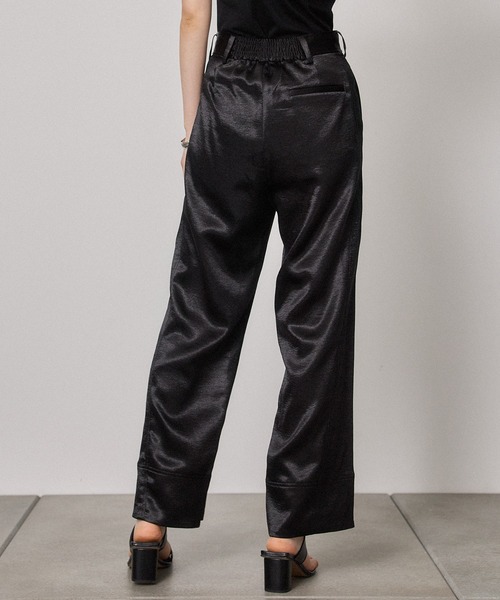 PUBLIC TOKYO（パブリックトウキョウ）の「クレーターサテンストレートパンツ/ウォッシャブル（その他パンツ・レディース・ブラック/ライム・FREE）」の9枚目の写真