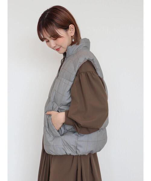 AMERICAN HOLIC（アメリカンホリック）の「中綿スタンドベスト（ダウンベスト・レディース・チャコールグレー/ベージュ/チェック・M/L）」の9枚目の写真