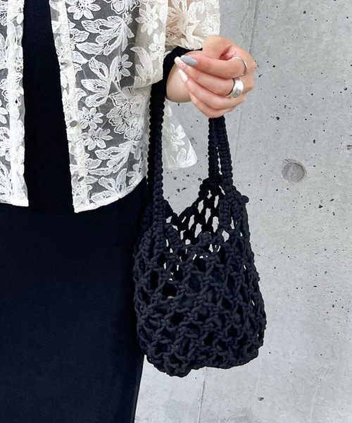 apres jour mignon(アプレジュールミニョン)の「【apresjour mignon×ARIAZ】巾着付きメッシュバッグ(ハンドバッグ・レディース・ブラック・ONESIZE)」の3枚目の写真