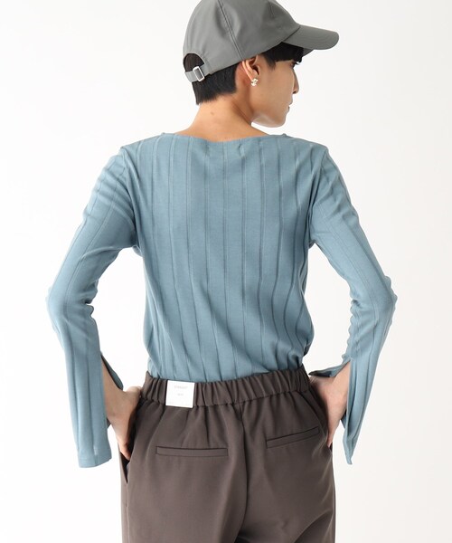 OPAQUE.CLIP(オペークドットクリップ)の「◆スーピマコットンワイドリブ ボートネックカットソー【WEB限定カラー】(Tシャツ/カットソー・レディース・ベージュ系その他7/ブルー/カーキ系4/ブラック/ホワイト系・42/36/38/40)」の19枚目の写真