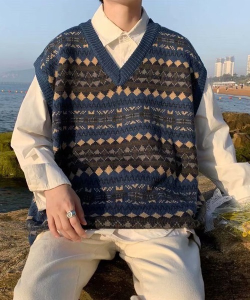 anown（アノン）の「幾何学柄オーバーサイズ ニットベスト（ベスト・メンズ・ネイビー系・L/XL）」の5枚目の写真
