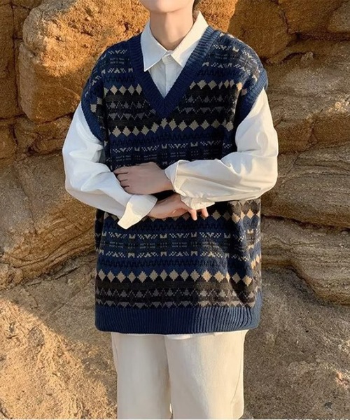 anown（アノン）の「幾何学柄オーバーサイズ ニットベスト（ベスト・メンズ・ネイビー系・L/XL）」の6枚目の写真