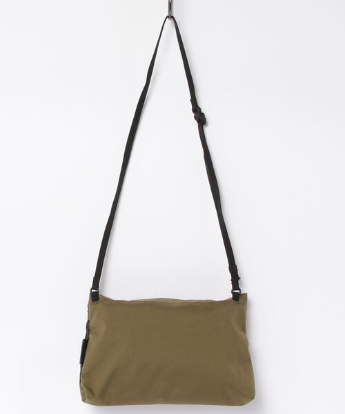 Snow Peak（スノーピーク）の「Everyday Use Sacoche（ショルダーバッグ・メンズ・ブラック/ブラウン/グレー・1）」の6枚目の写真