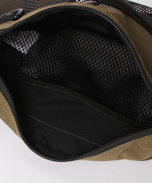 Snow Peak（スノーピーク）の「Everyday Use Sacoche（ショルダーバッグ・メンズ・ブラック/ブラウン/グレー・1）」の5枚目の写真