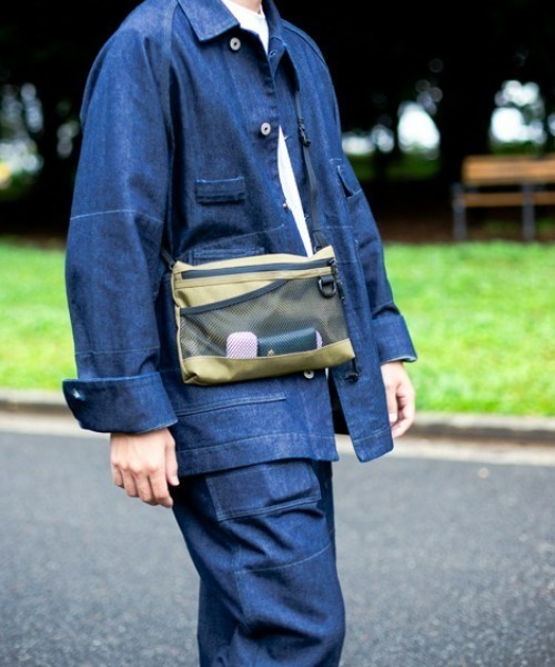 Snow Peak（スノーピーク）の「Everyday Use Sacoche（ショルダーバッグ・メンズ・ブラック/ブラウン/グレー・1）」の9枚目の写真