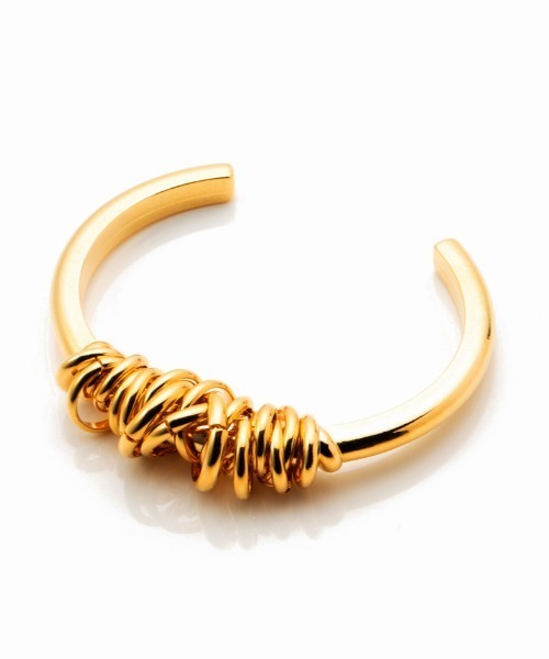 LAPUIS(ラピュイ)の「LAPUIS(ラピュイ)Coil Aroundバングル(バングル/リストバンド・レディース・シルバー/ゴールド/マルチ/ゴールド系その他/ピンクゴールド・FREE)」の9枚目の写真