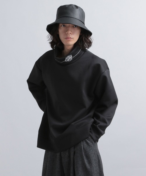 HARE（ハレ）の「ラインシシュウオフタートルスウェット(HARE)（スウェット・メンズ・ライトグレー/ブラック/バーガンディー/グレー系その他・FREE）」の5枚目の写真