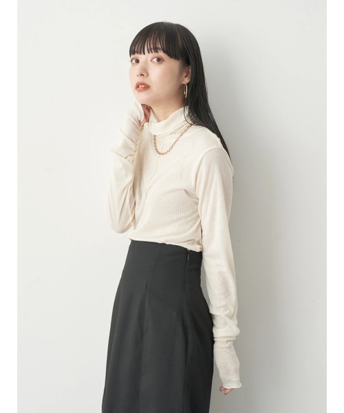 earth music&ecology（アースミュージックアンドエコロジー）の「シアータートルネックプルオーバー（Tシャツ/カットソー・レディース・ラベンダー/ベージュ/グリーン系その他3/サーモンピンク/オフホワイト/ブラック・M/S）」の8枚目の写真