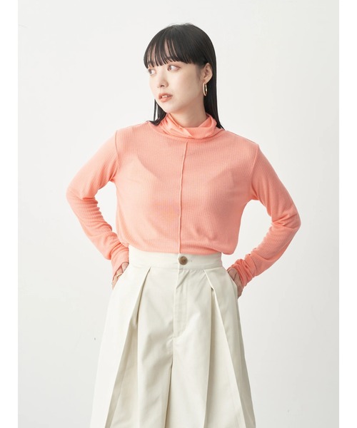 earth music&ecology（アースミュージックアンドエコロジー）の「シアータートルネックプルオーバー（Tシャツ/カットソー・レディース・ラベンダー/ベージュ/グリーン系その他3/サーモンピンク/オフホワイト/ブラック・M/S）」の16枚目の写真