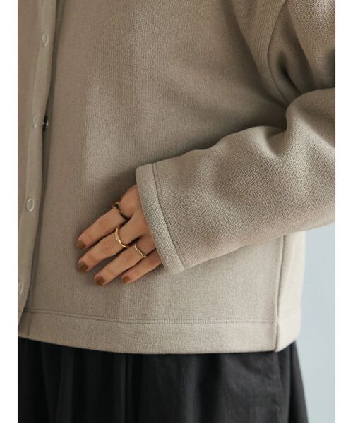 CRAFT STANDARD BOUTIQUE(クラフトスタンダードブティック)の「ニットフリースカーディガン(カーディガン/ボレロ・レディース・グレイッシュベージュ/アイボリー/ブラック/チャコールグレー・FREE)」の7枚目の写真