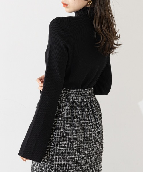 Chico（チコ）の「首刺繍ハイネックリブトップス（ニット/セーター・レディース・ブルー/ブラック系その他2/ブルー系その他2/アイボリー/ブラック・FREE）」の14枚目の写真