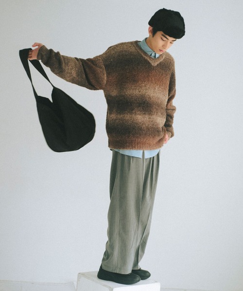 WHIMSIC（ウィムジック）の「【UNISEX】キルティングニュースペーパーバッグ（ショルダーバッグ・メンズ・ブラック/オリーブ・FREE）」の19枚目の写真