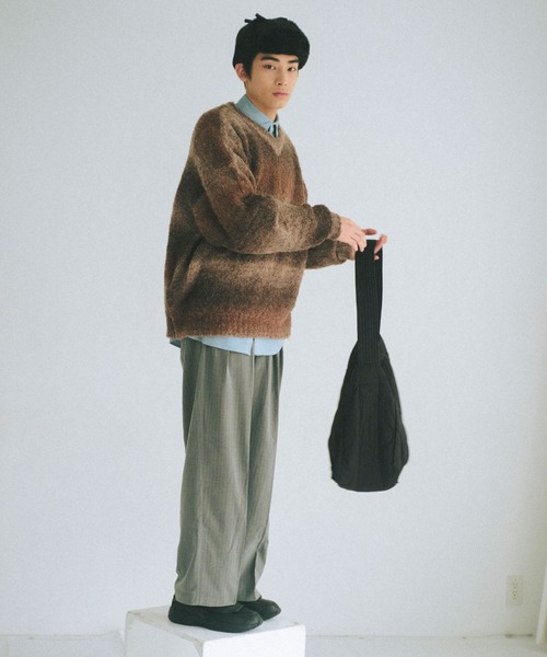 WHIMSIC（ウィムジック）の「【UNISEX】キルティングニュースペーパーバッグ（ショルダーバッグ・メンズ・ブラック/オリーブ・FREE）」の20枚目の写真