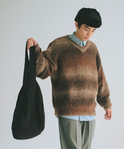 WHIMSIC（ウィムジック）の「【UNISEX】キルティングニュースペーパーバッグ（ショルダーバッグ・メンズ・ブラック/オリーブ・FREE）」の22枚目の写真