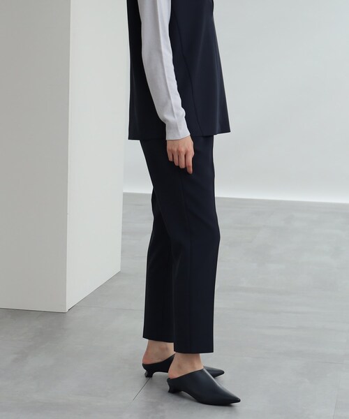 INDIVI(インディヴィ)の「◆【ウエストゴム/SETUP可能】プルオンテーパードパンツ(その他パンツ・レディース・ブラック/アイボリー系5/ネイビー・17/19/03/15 /12/36/40/38/13/05)」の17枚目の写真