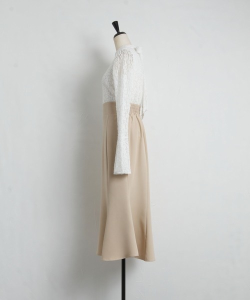 tocco closet(トッコ クローゼット)の「後ろリボン付きベルスリーブレースドッキングワンピース(ワンピース・レディース・ブラック/ベージュ・M)」の18枚目の写真