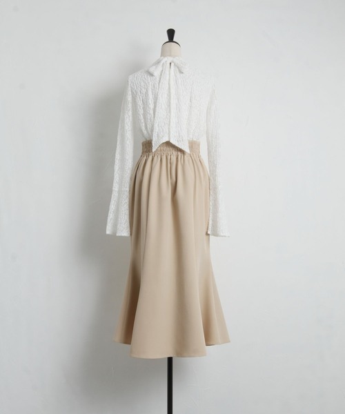 tocco closet(トッコ クローゼット)の「後ろリボン付きベルスリーブレースドッキングワンピース(ワンピース・レディース・ブラック/ベージュ・M)」の14枚目の写真