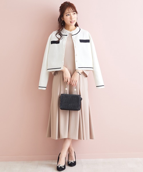marun(マルン)の「<大きいサイズ> 配色ノーカラーニットカーディガン marun(カーディガン/ボレロ・レディース・ブラック系/ブラック×ホワイト・L/LL/3L/4L/5L)」の9枚目の写真