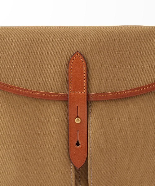 BRADY（ブレディー）の「Brady(ブレディ)  STOUR（ショルダーバッグ・レディース・カーキ・F）」の4枚目の写真