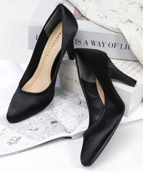 LibertyDoll（リバティードール）の「ポインテッドトゥ8cmピンヒールパンプス（パンプス・レディース・ホワイト系その他3/ブラック系その他5/グレー系その他/ベージュ系その他2/ホワイト/その他1/アイボリー/ゴールド/モスグリーン/イエロー系その他/ブルー系その他2/パープル/ブラック系その他6/ブラック系その他2/ブラック系その他4/グレイッシュベージュ/ピンクゴールド/ブラウン/キャメル/ゴールド系その他/ブラック系その他3/ベージュ/ブルー系その他/ブラック系その他7/ベージュ系その他3/ピンク/ブラウン系その他2/ピンクベージュ/ダークブラウン/シルバー系その他/グレー/ゼブラ/ブラウン系その他/グリーン系その他/レオパード/ワイン/ベージュ系その他/ブラック/オレンジ/マスタード/ネイビー/パイソン/ブラック系その他/ホワイト系その他2/ピンク系その他/チェック/サックスブルー/シルバー/レッド/その他/ライトブルー/ゴールド系その他2/その他2/ライトグリーン/ロイヤルブルー/ホワイト系その他/シルバー系その他2・M/LL/L/SS/XXS/4L/S/3L）」の13枚目の写真