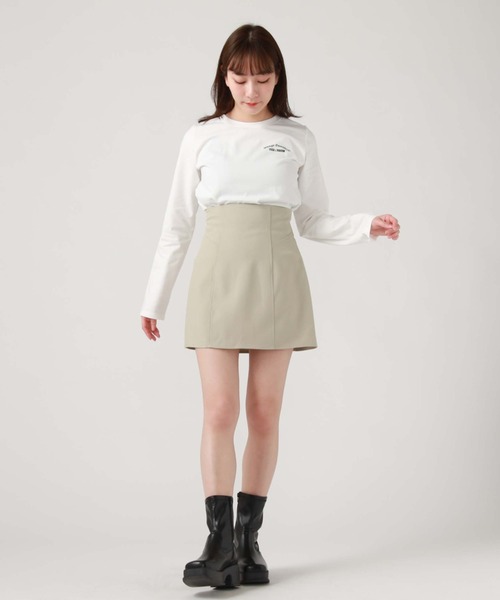 archives(アルシーヴ)の「アソート刺繍ロンT(Tシャツ/カットソー・レディース・ブラック/オフホワイト/チャコールグレー/ホワイト・MEDIUM)」の13枚目の写真